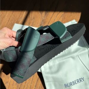Burberry trek sandal